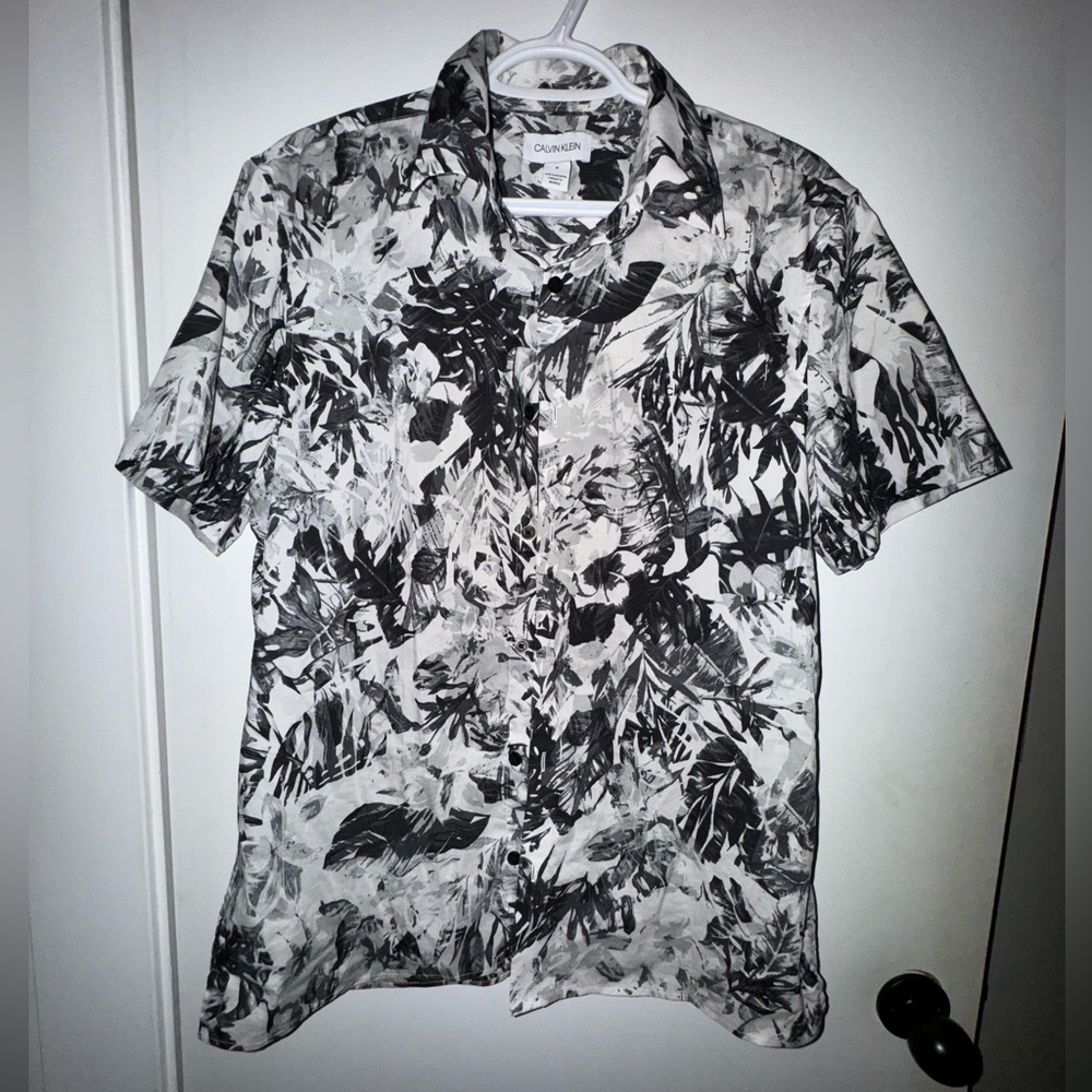 Calvin Klein men’s casual tshirt
